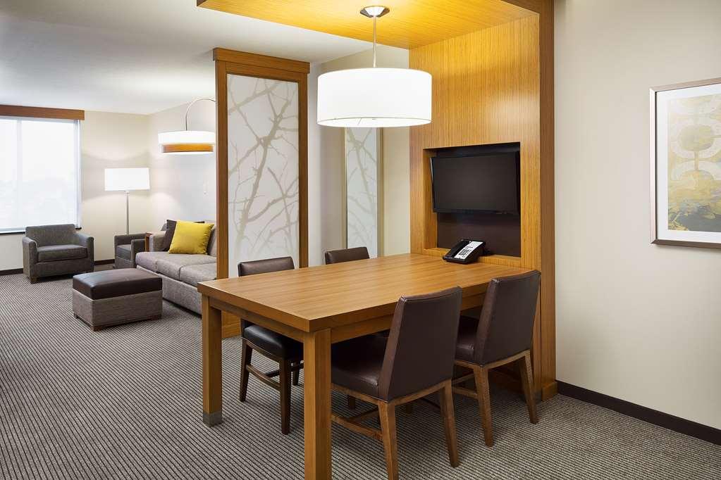 Hyatt Place Chicago Midway Airport Bedford Park Room photo